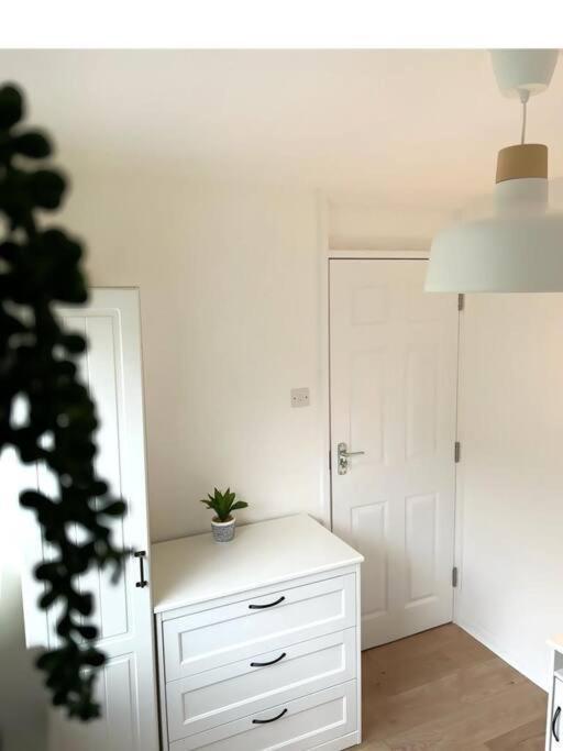 Unique 4 Bed Detached House In East Ferienhaus London